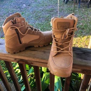nice boots!! never been worn.